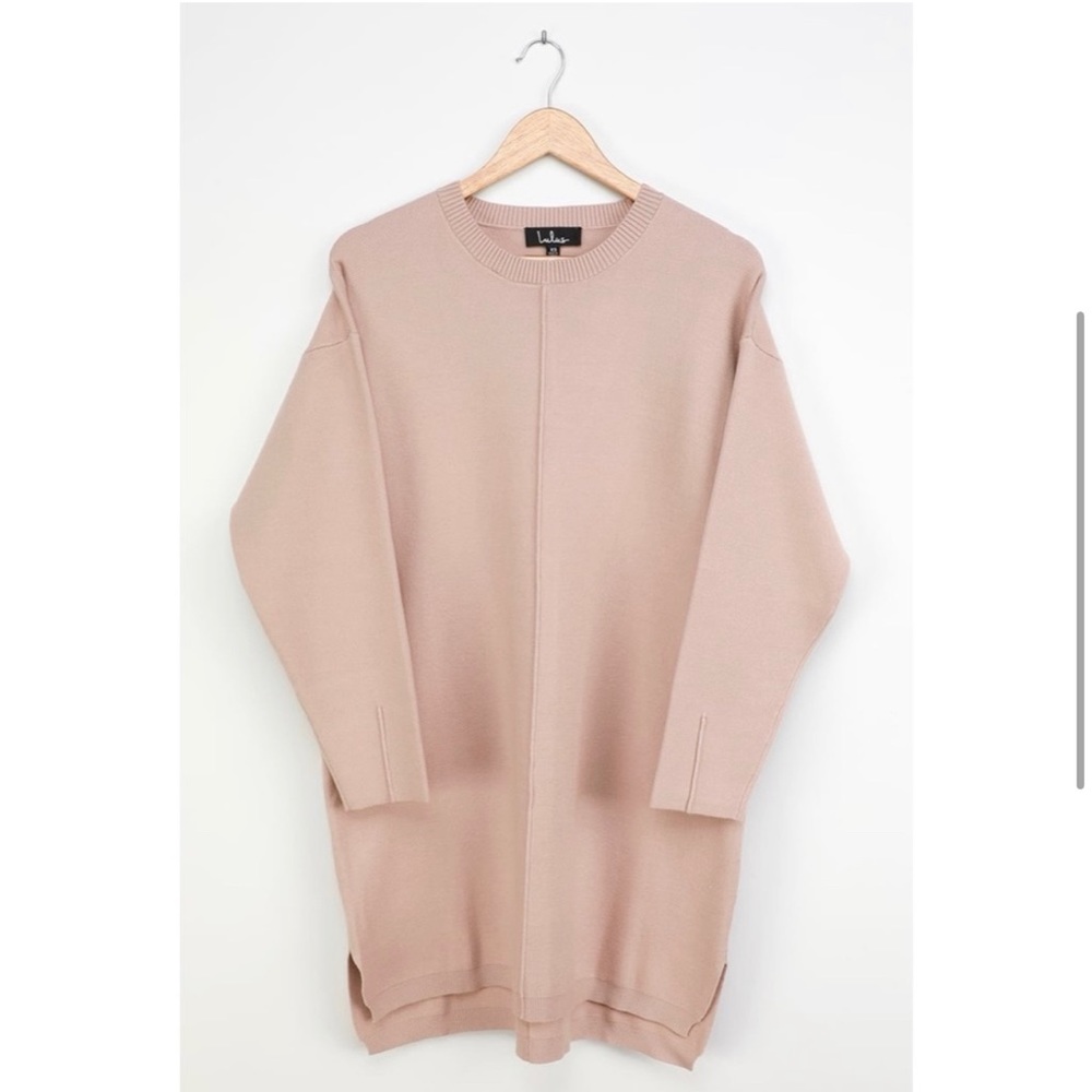 Lulu’s sweater dress in Taupe